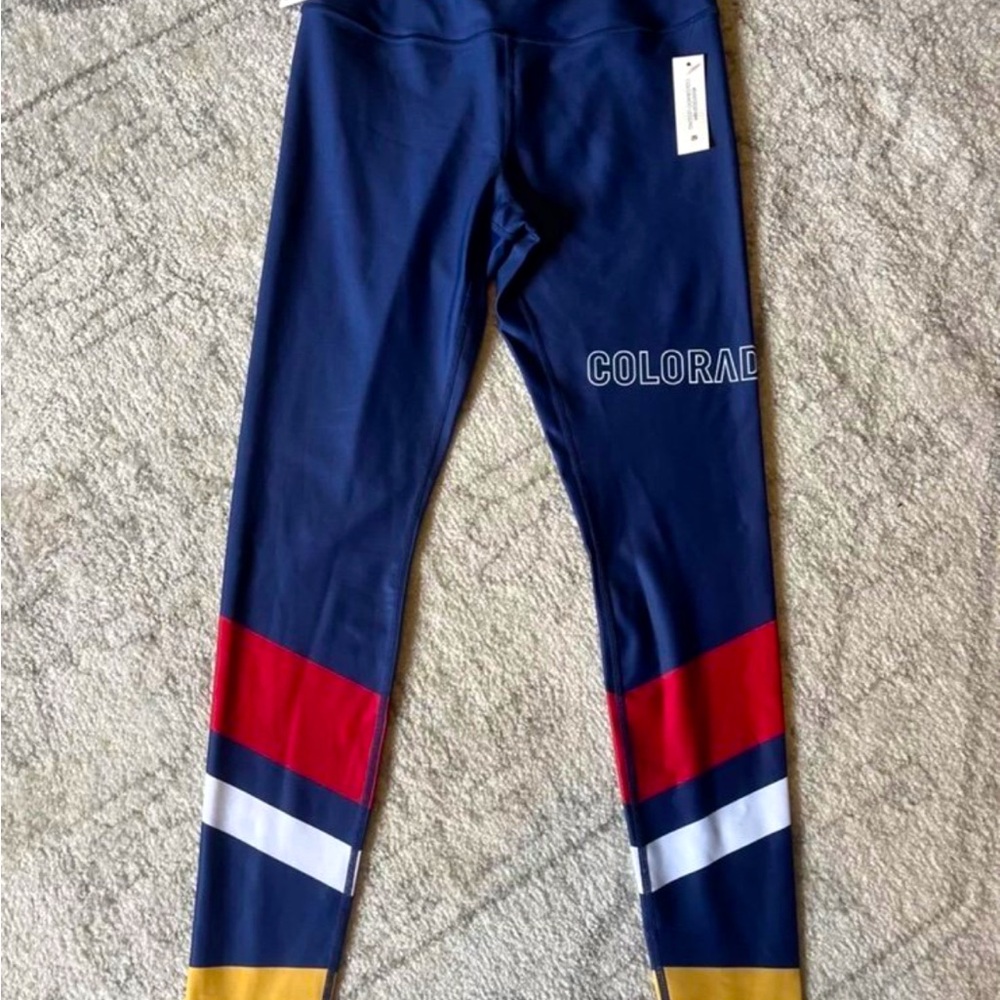 GET LOST Colorado Leggings  Women’s Size Small NWT